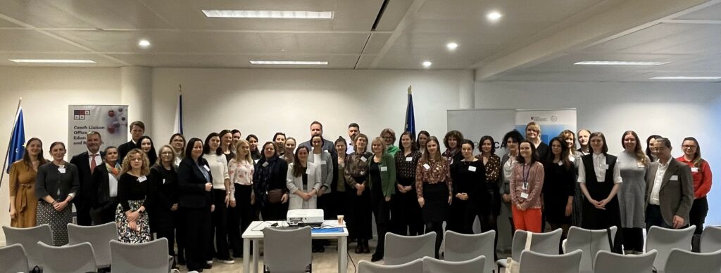 V4 Training for Research project Managers hosted representative of ICCVS